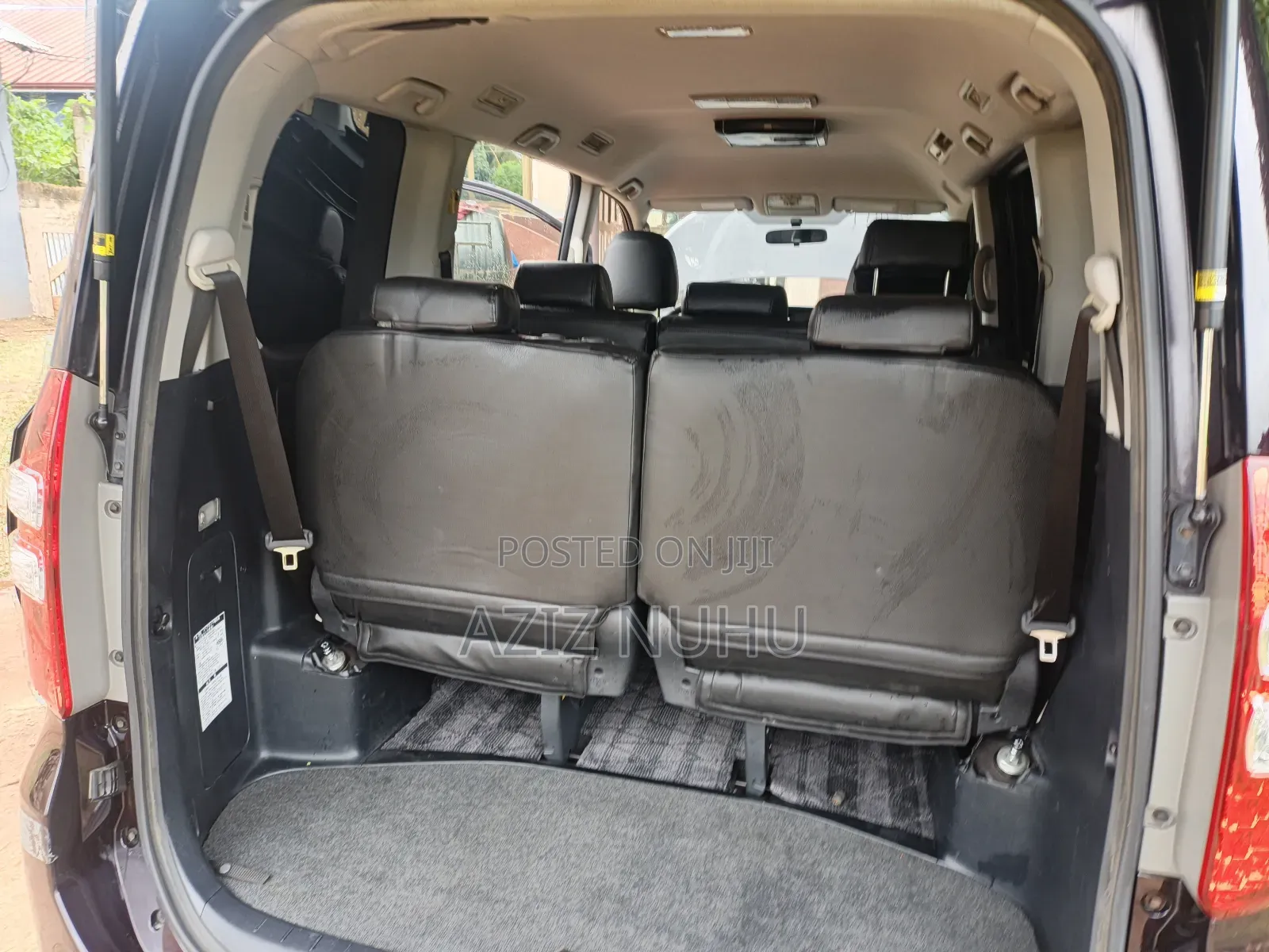 Toyota Voxy V 2WD 8-Seater 2012 Brown