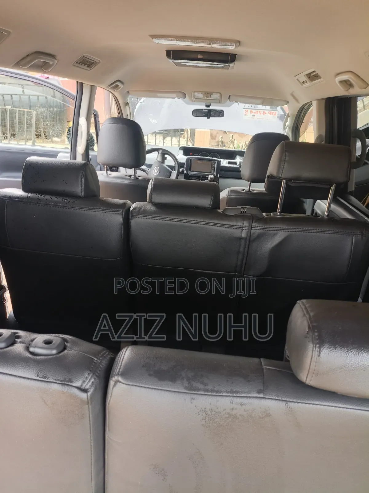 Toyota Voxy V 2WD 8-Seater 2012 Brown