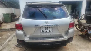 Toyota Highlander 3.5L 4WD 2013 Silver