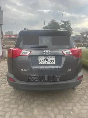 Toyota RAV4 LE 4dr SUV (2.5L 4cyl 6A) 2015 Gray