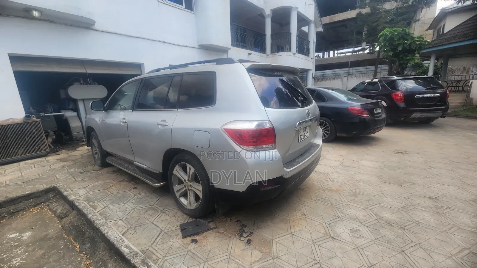 Toyota Highlander 3.5L 4WD 2013 Silver