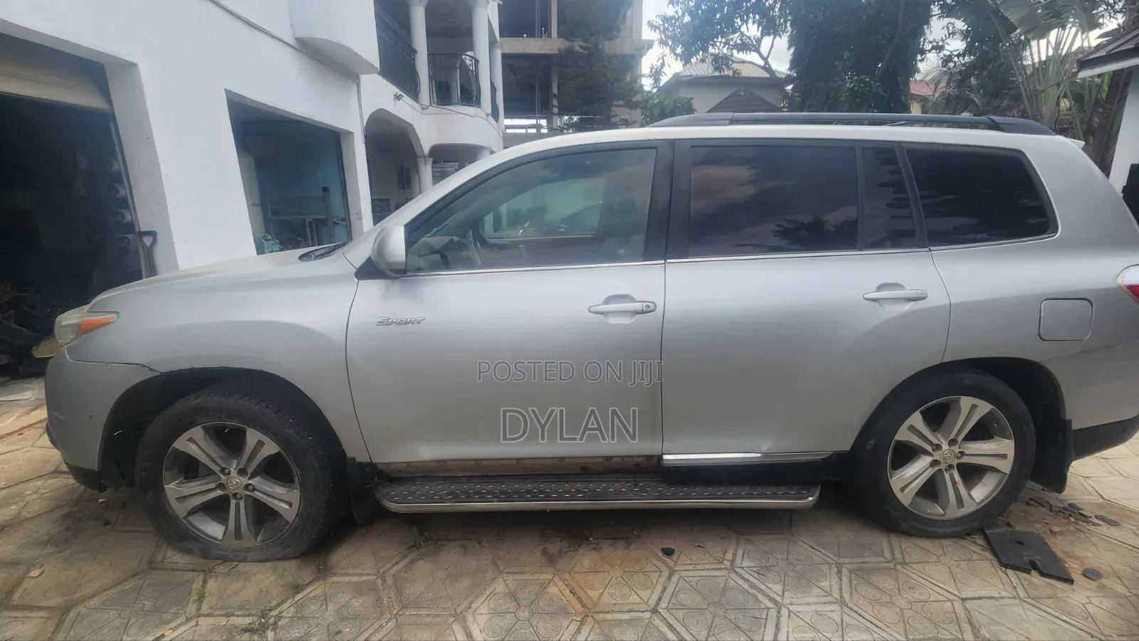 Toyota Highlander 3.5L 4WD 2013 Silver