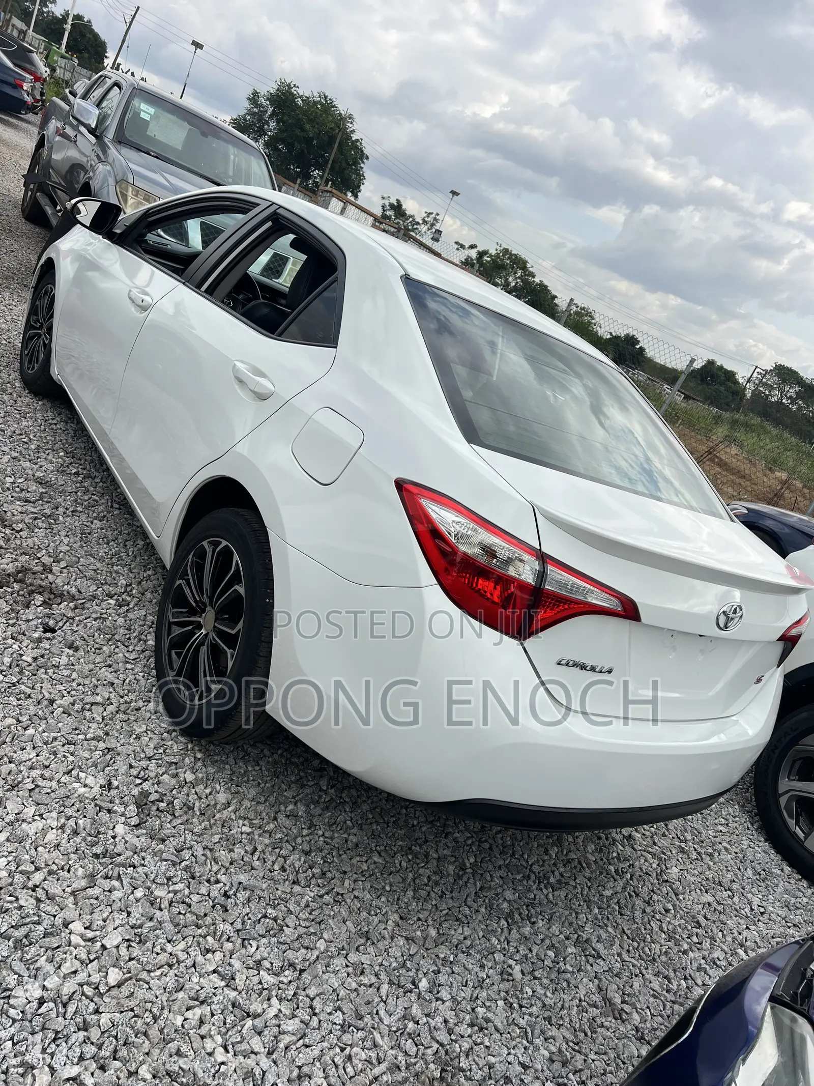 Toyota Corolla S Plus 4dr Sedan (1.8L 4cyl CVT) 2016 White