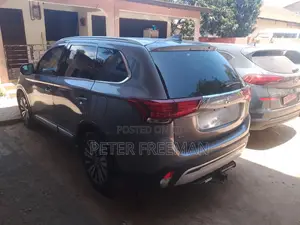 Mitsubishi Outlander SEL AWC 2019 Gray