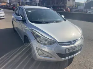 Hyundai Elantra Limited 4dr Sedan (1.8L 4cyl 6A) 2015 Silver