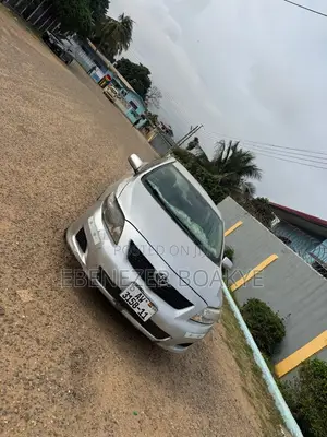 Toyota Corolla 2010 Silver