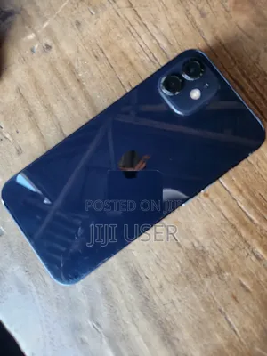 Apple iPhone 12 64 GB Black