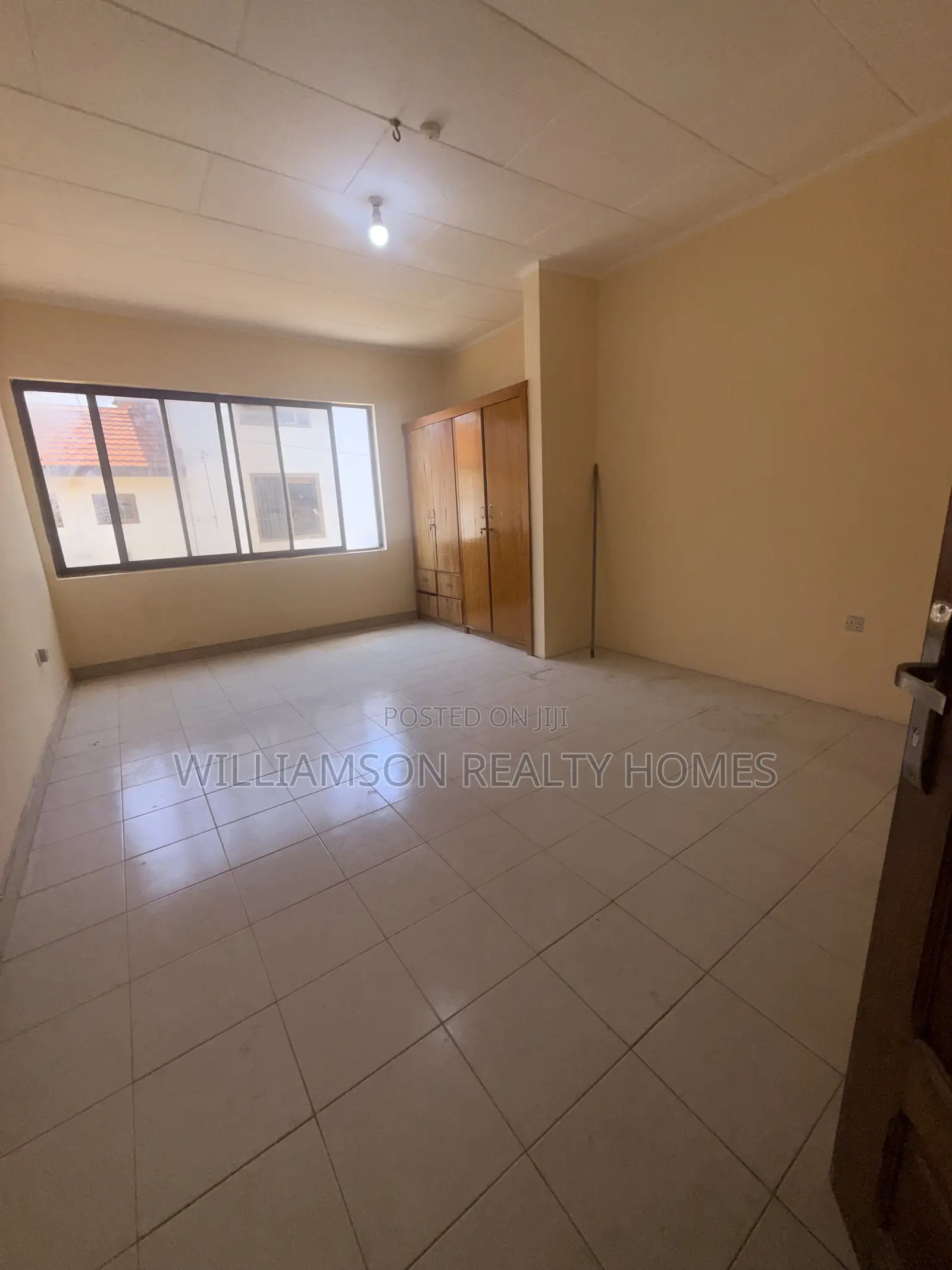 5bdrm House in Community 18 Area, Spintex for rent