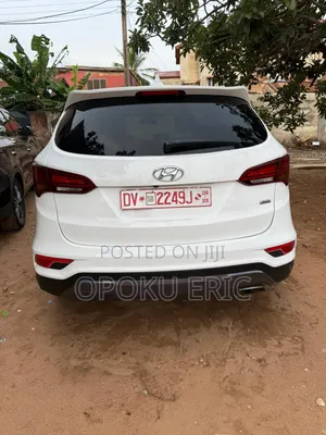 Hyundai Santa Fe 2017 White
