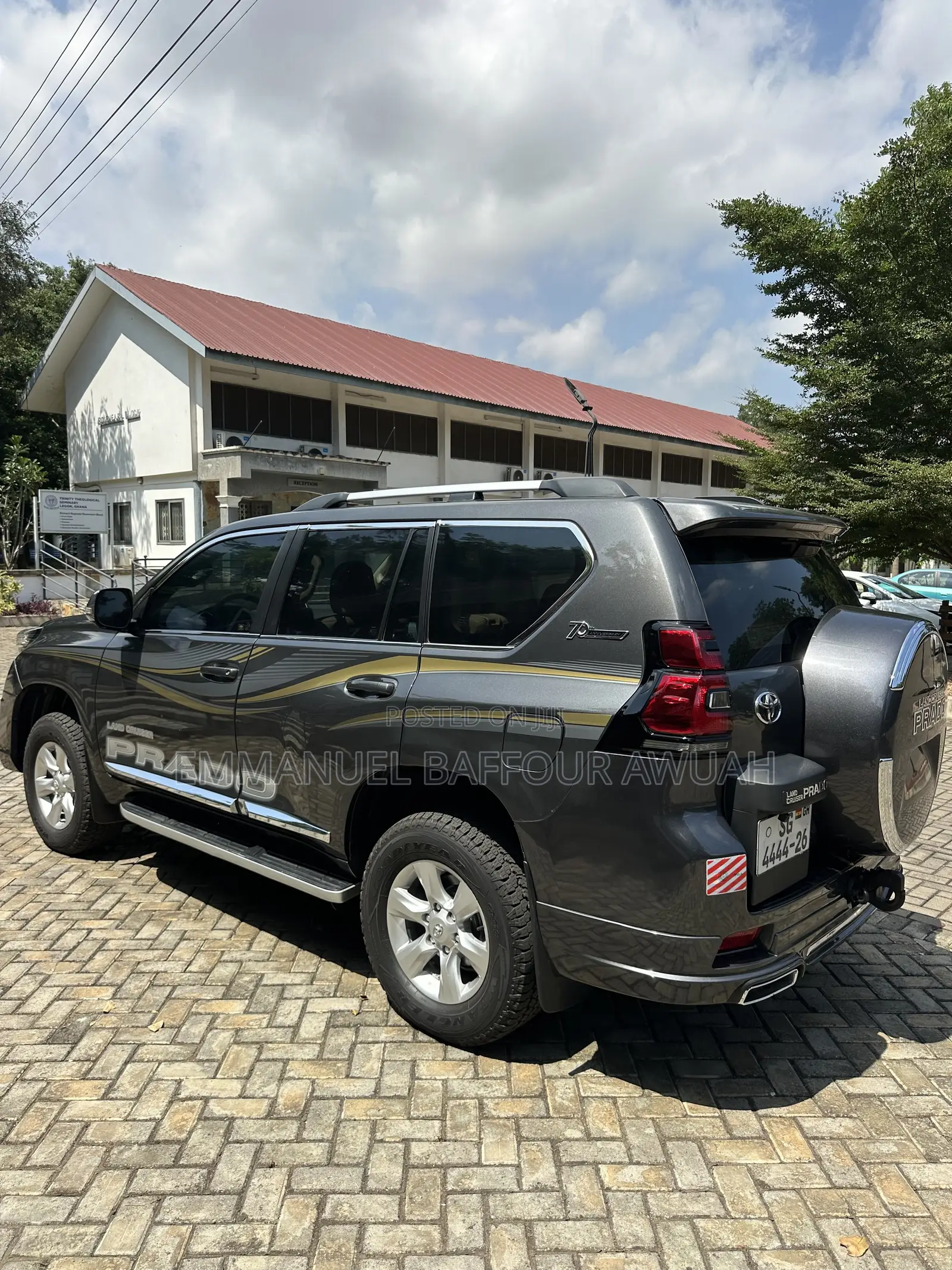 Toyota Land Cruiser Prado 2.7 i 2011 Gray