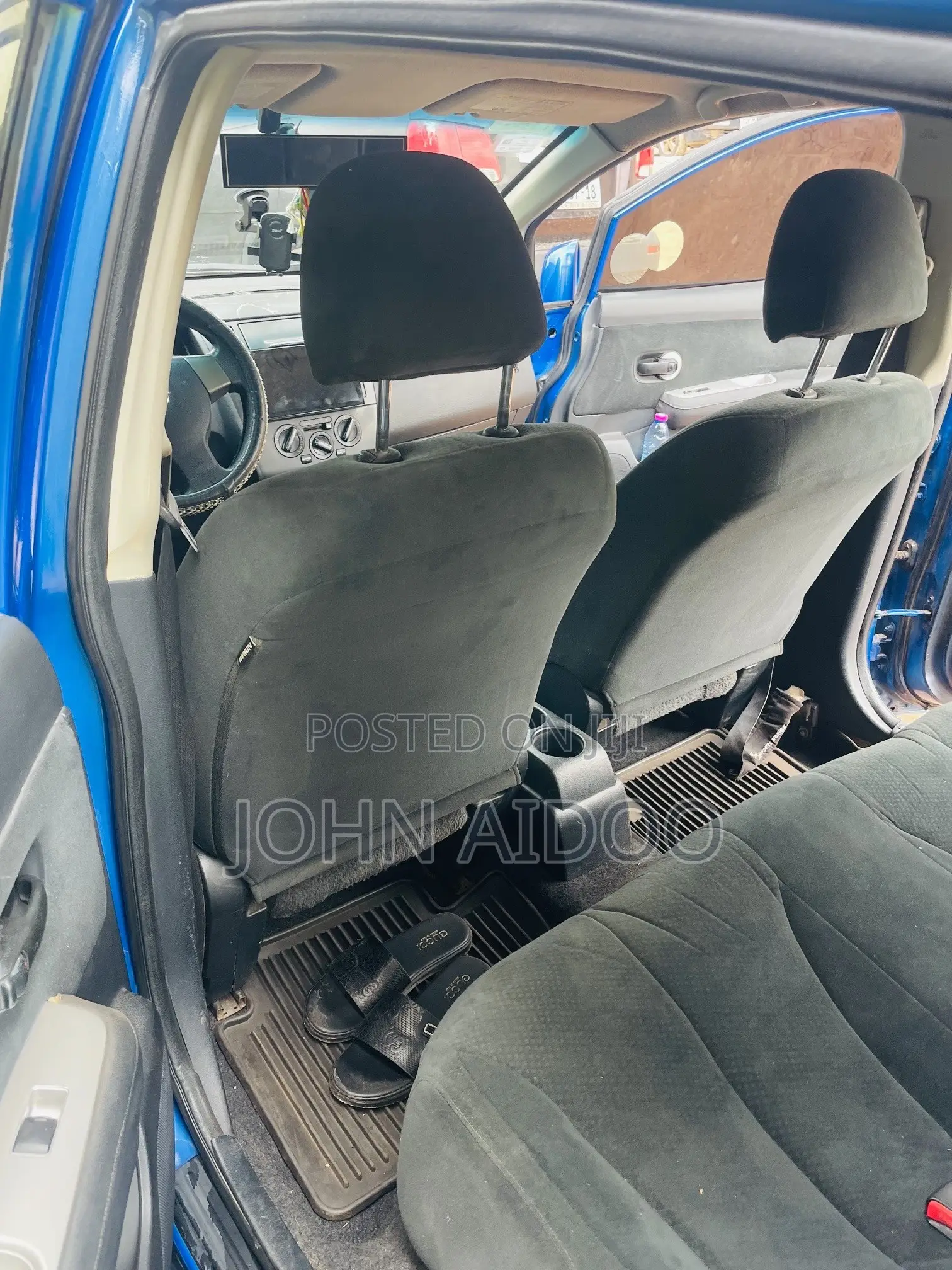 Nissan Tiida 2011 Blue
