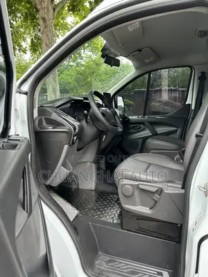 Ford Tourneo Custom 2020 White