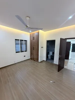 3bdrm House in Kismike Investment, Accra Metropolitan for sale
