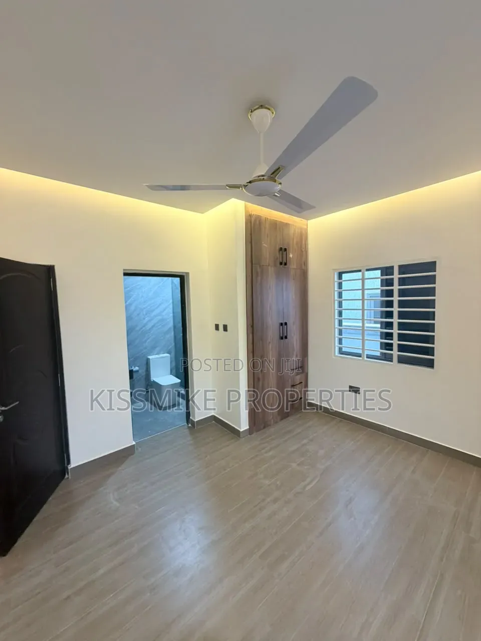 3bdrm House in Kismike Investment, Accra Metropolitan for sale