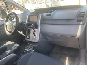 Toyota Voxy X 2WD 8-Seater 2009 Black