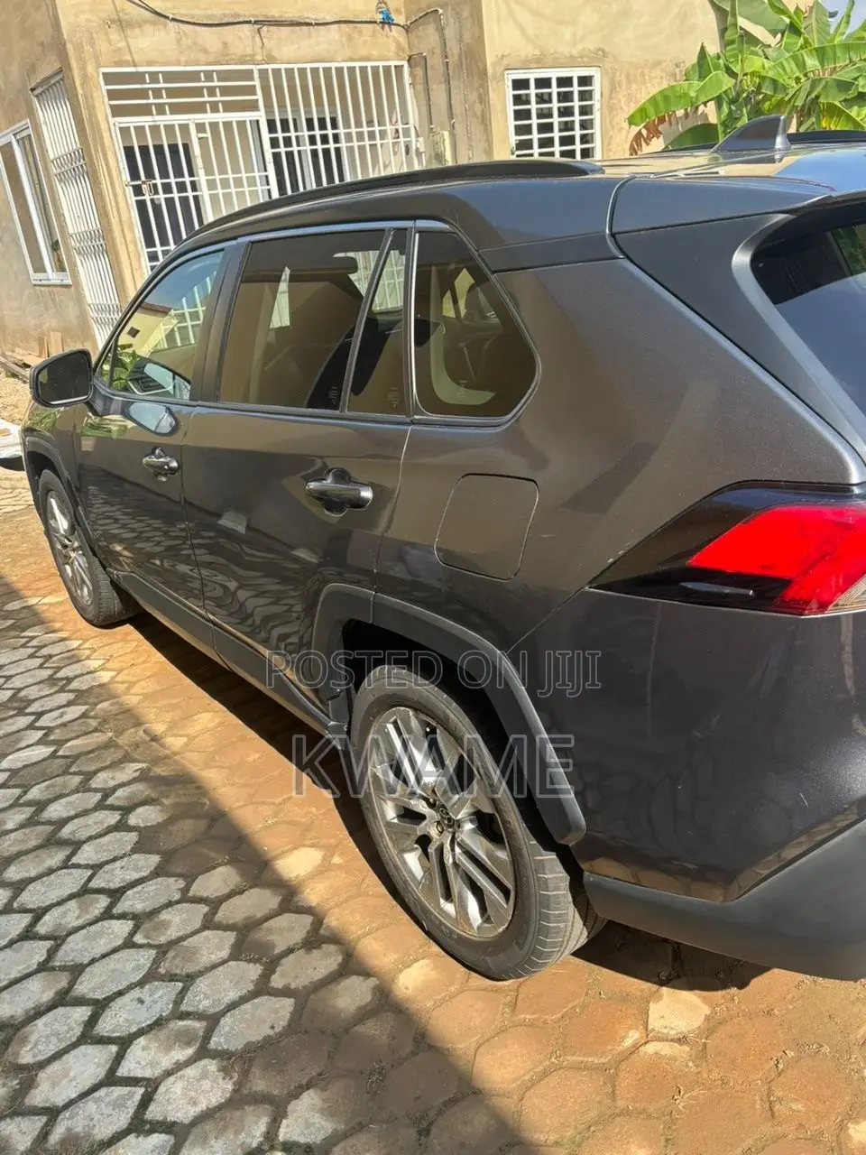 Toyota RAV4 XLE Premium AWD 2019 Gray