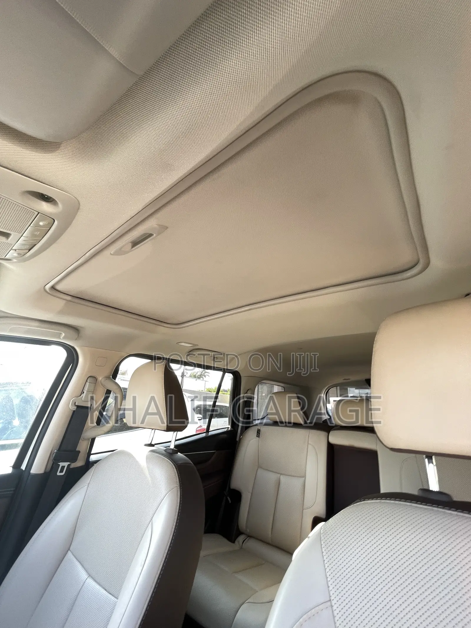Nissan Pathfinder 2025 White