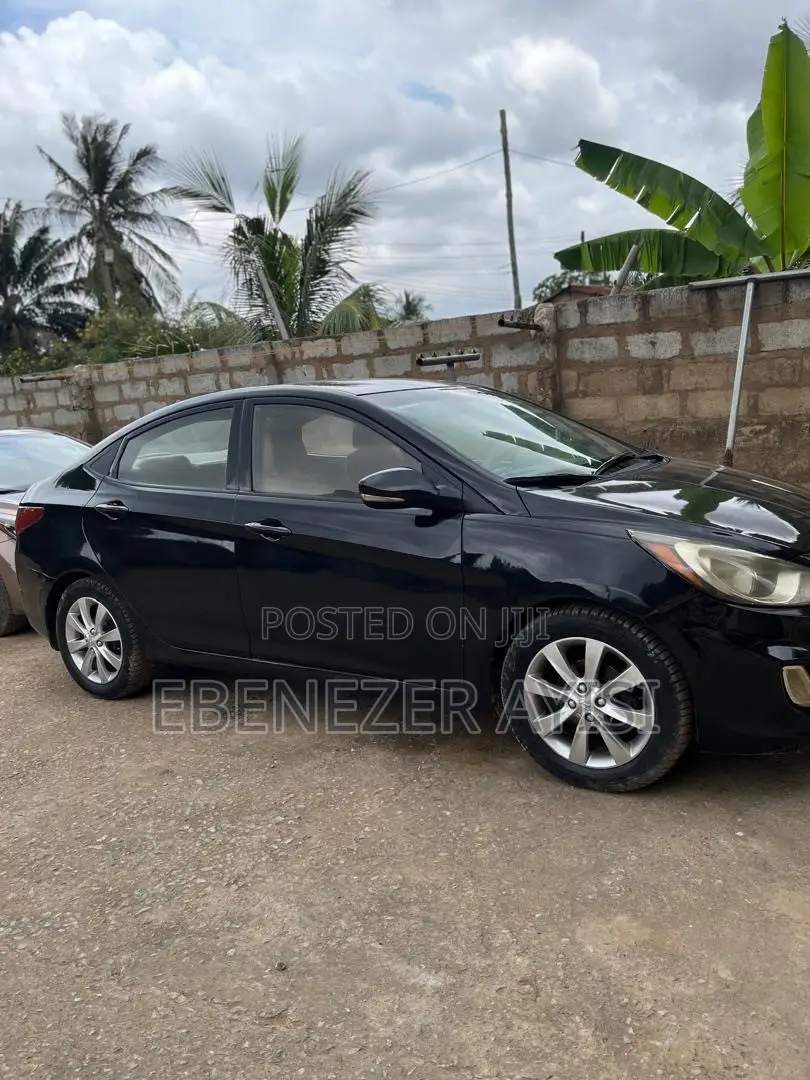 Hyundai Accent GLS 2013 Black