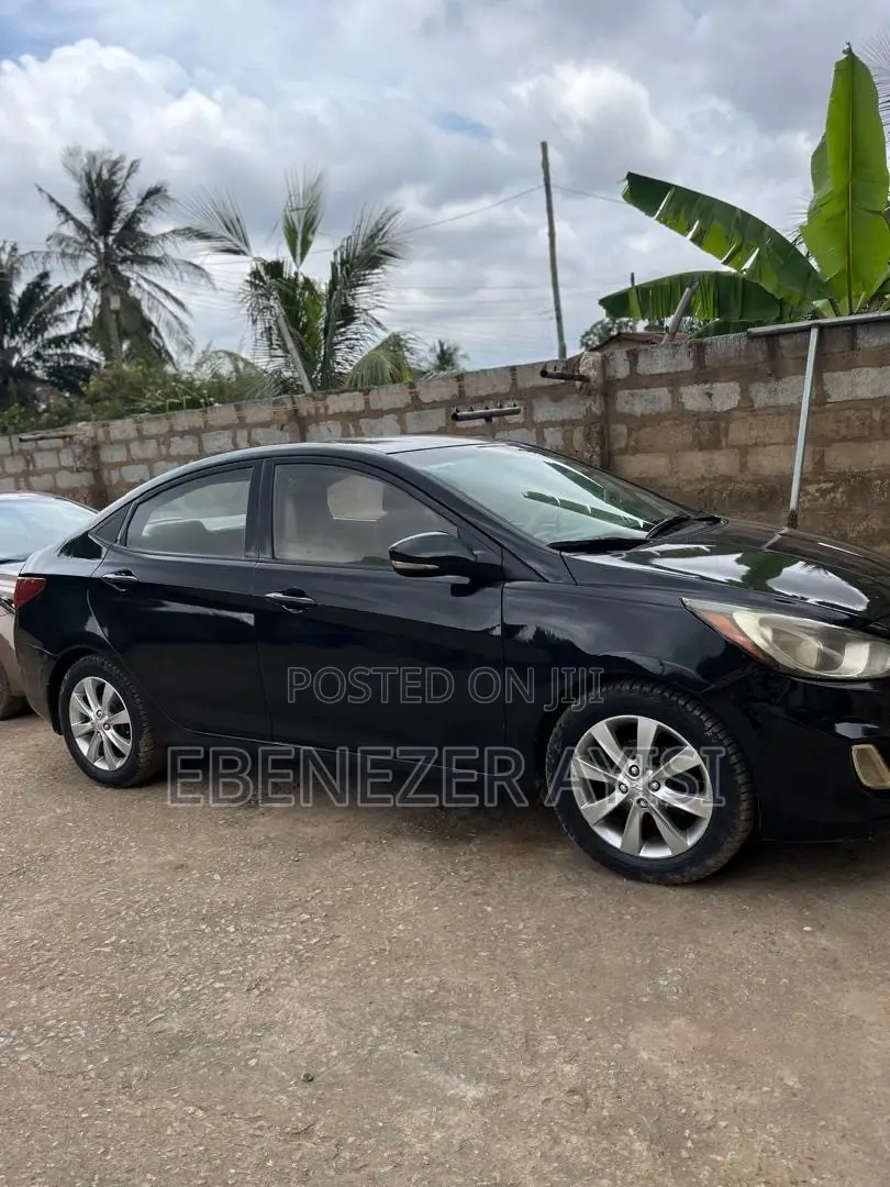 Hyundai Accent GLS 2013 Black