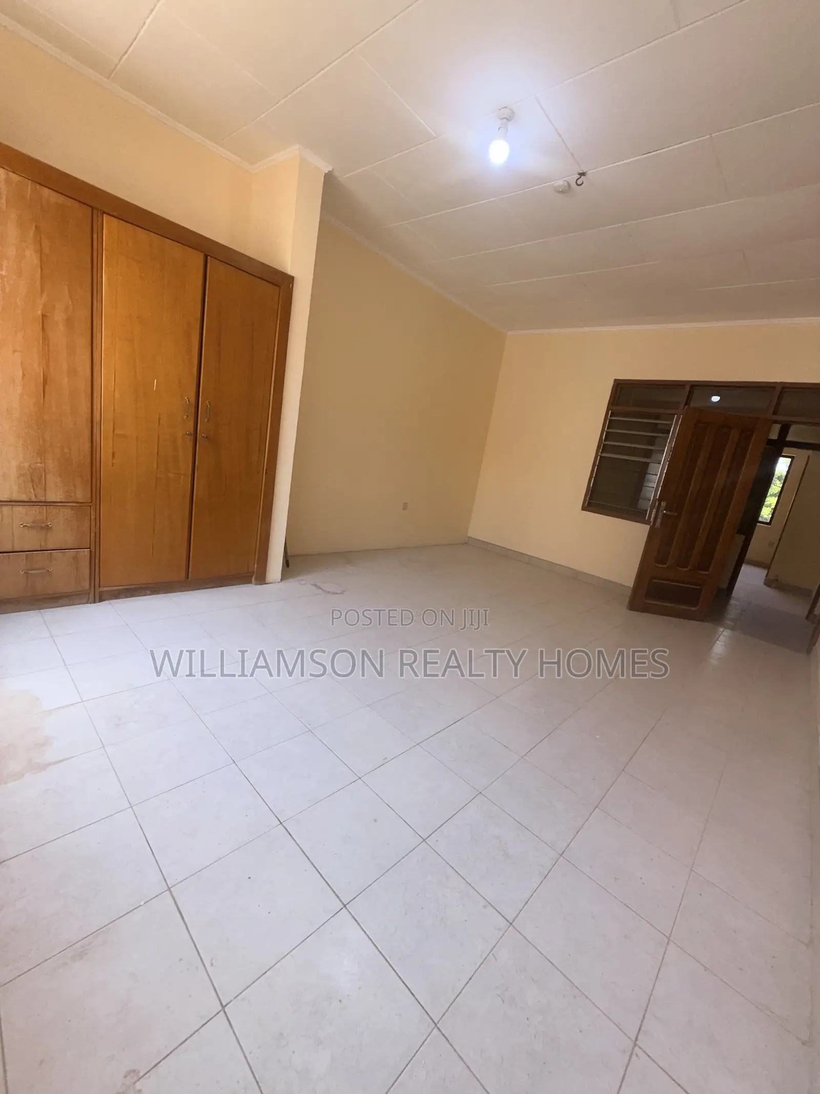 5bdrm House in Community 18 Area, Spintex for rent