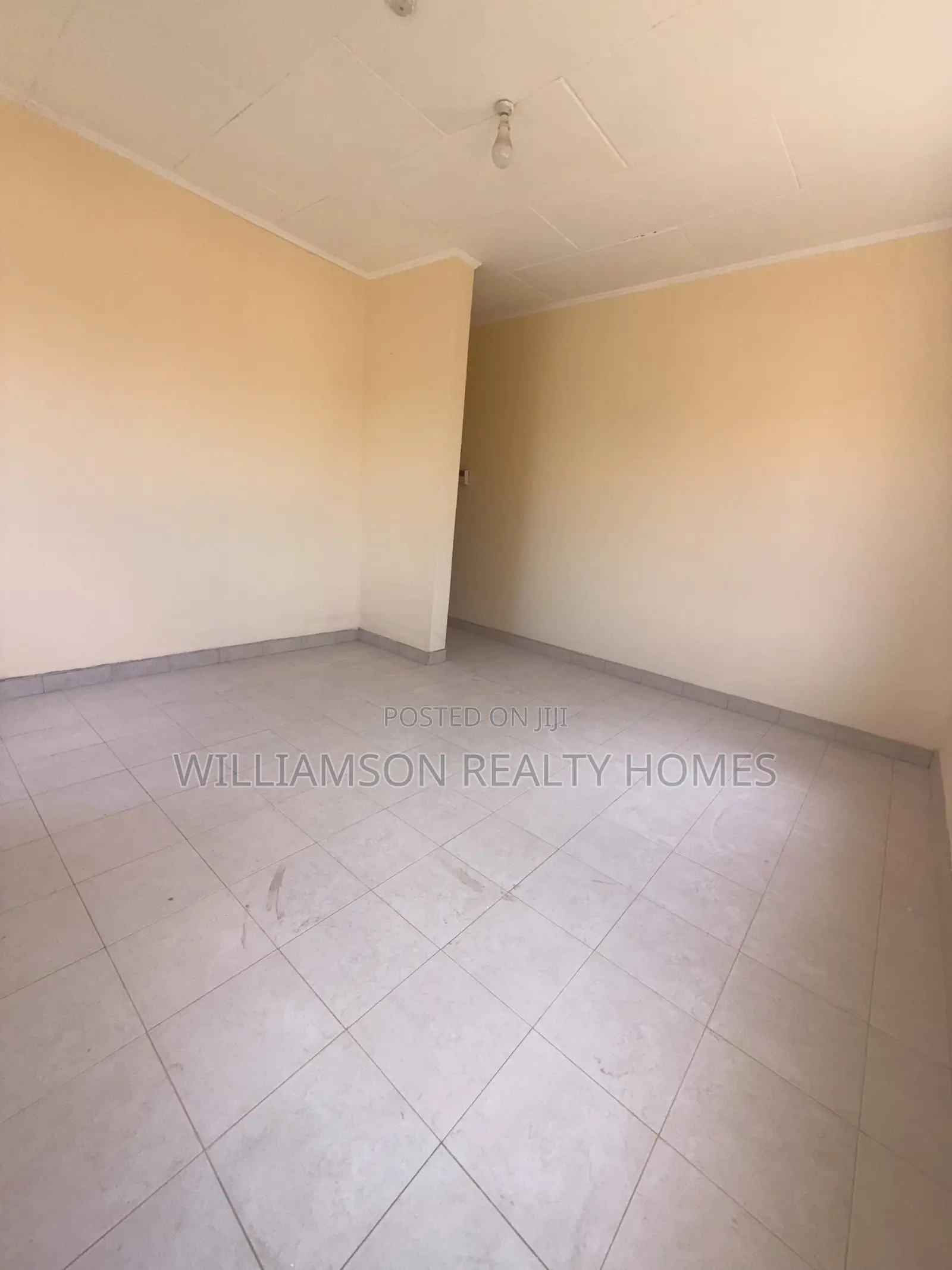 5bdrm House in Community 18 Area, Spintex for rent