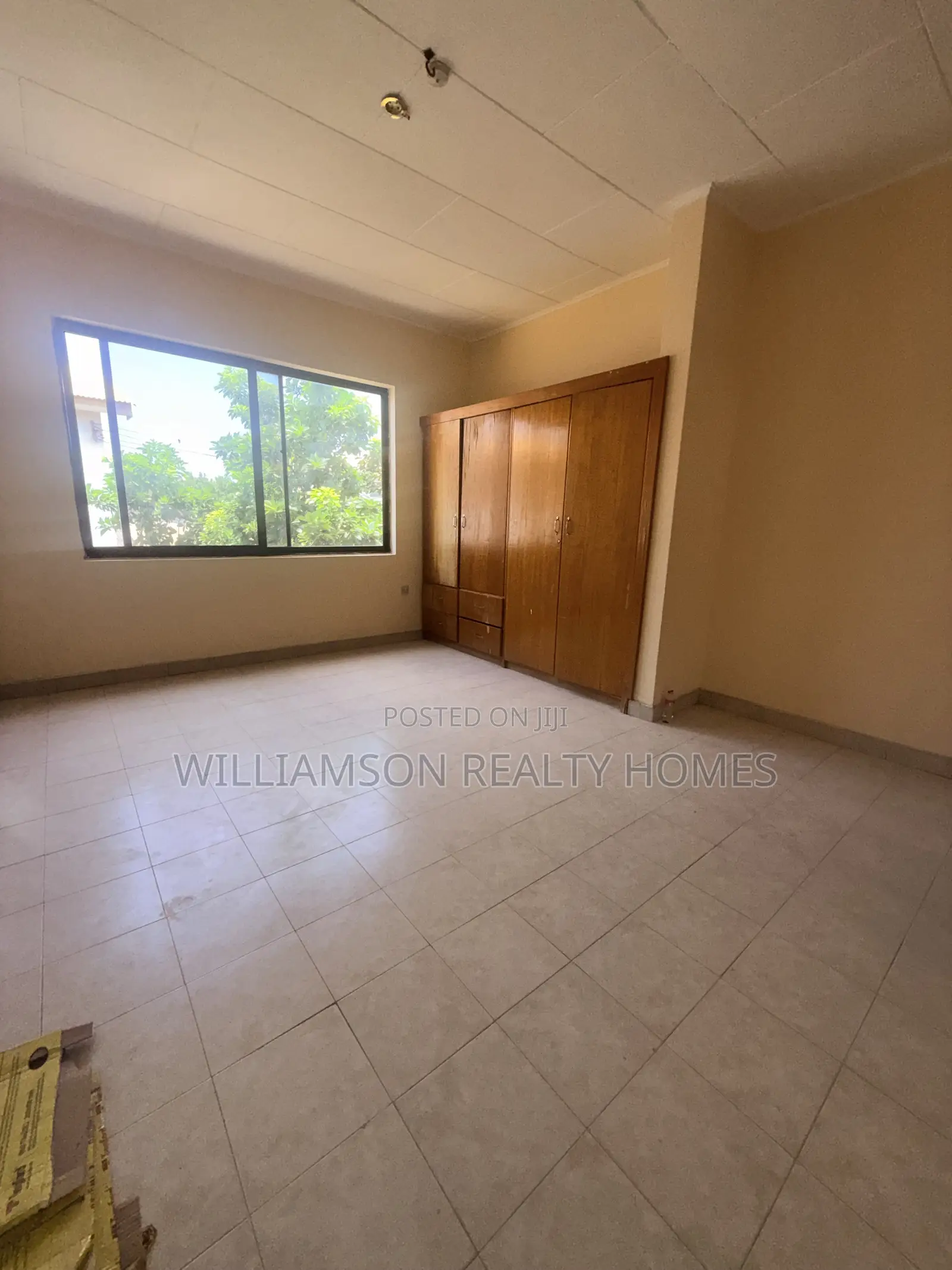 5bdrm House in Community 18 Area, Spintex for rent