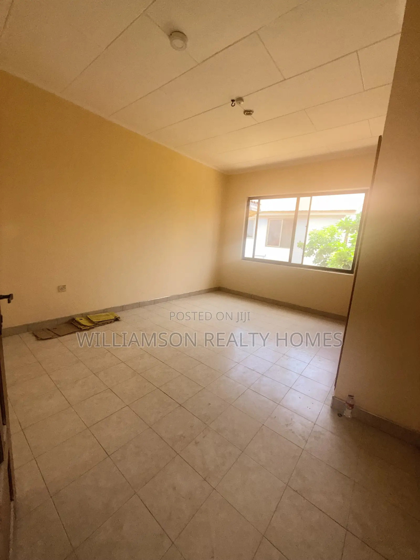 5bdrm House in Community 18 Area, Spintex for rent