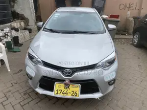 Toyota Corolla 2017 Silver