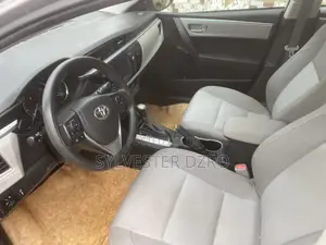 Toyota Corolla 2017 Silver