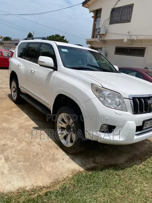 Toyota Land Cruiser Prado 2011 White