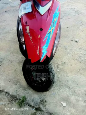 Suzuki Access 125 2012 Red