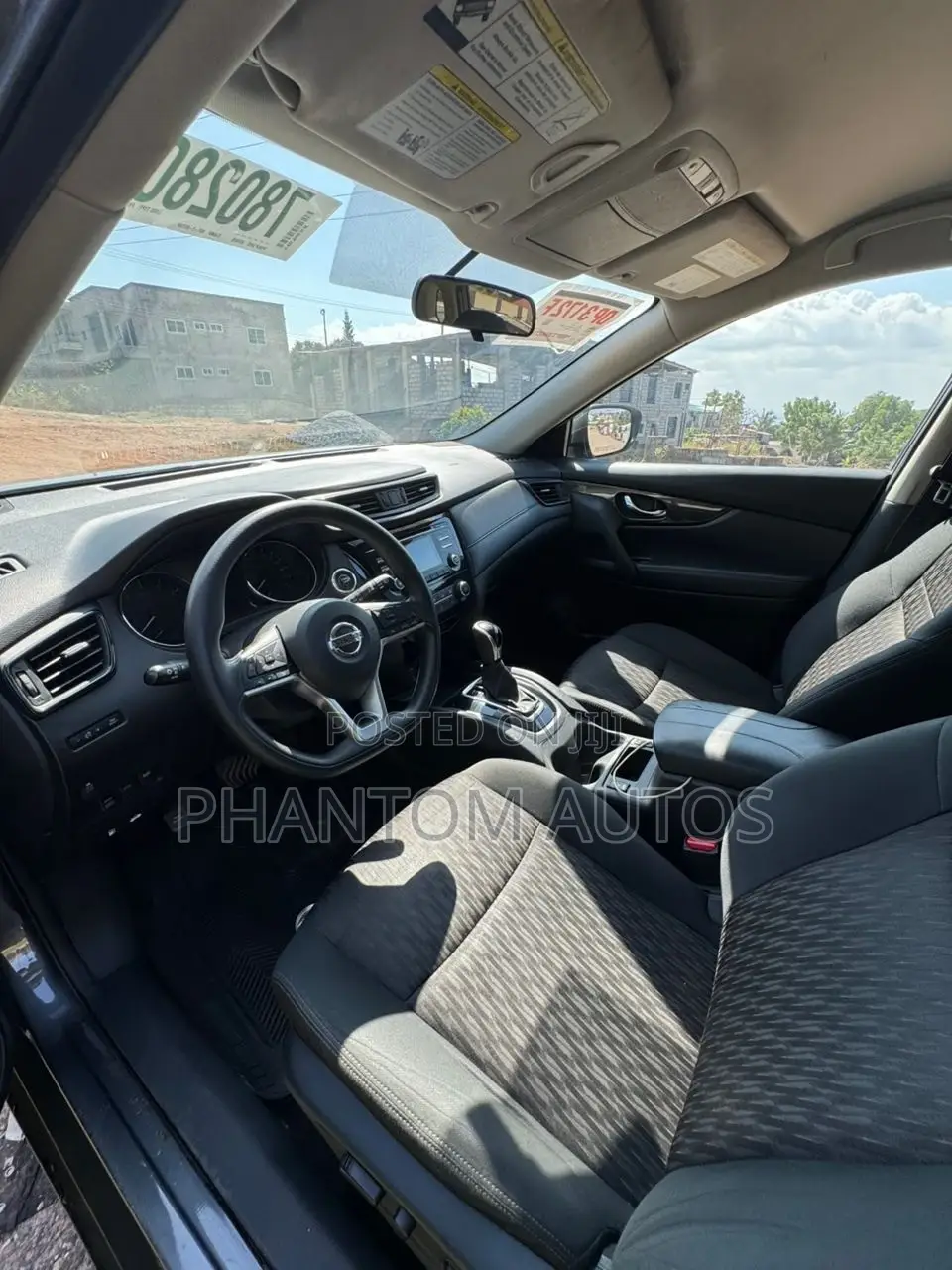 Nissan Rogue SV AWD 2017 Gray