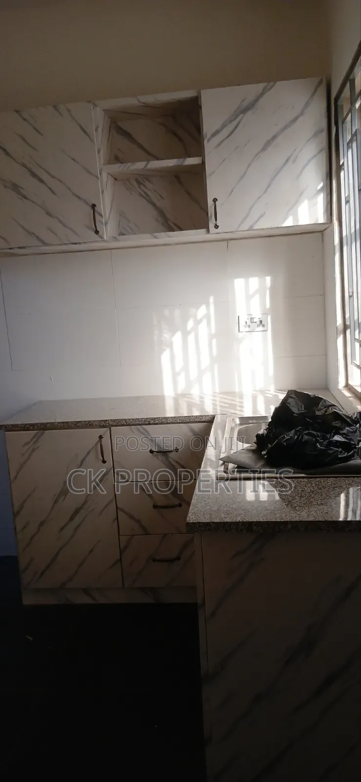 3bdrm Apartment in Parakuo Estate for rent