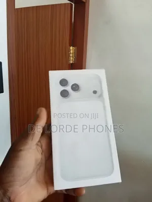 New Apple iPhone XS Max 256 GB Silver
