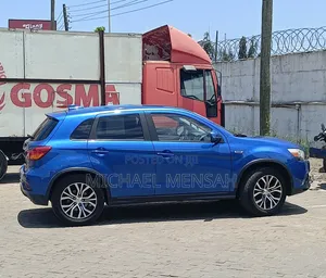 Mitsubishi Outlander 2018 Blue