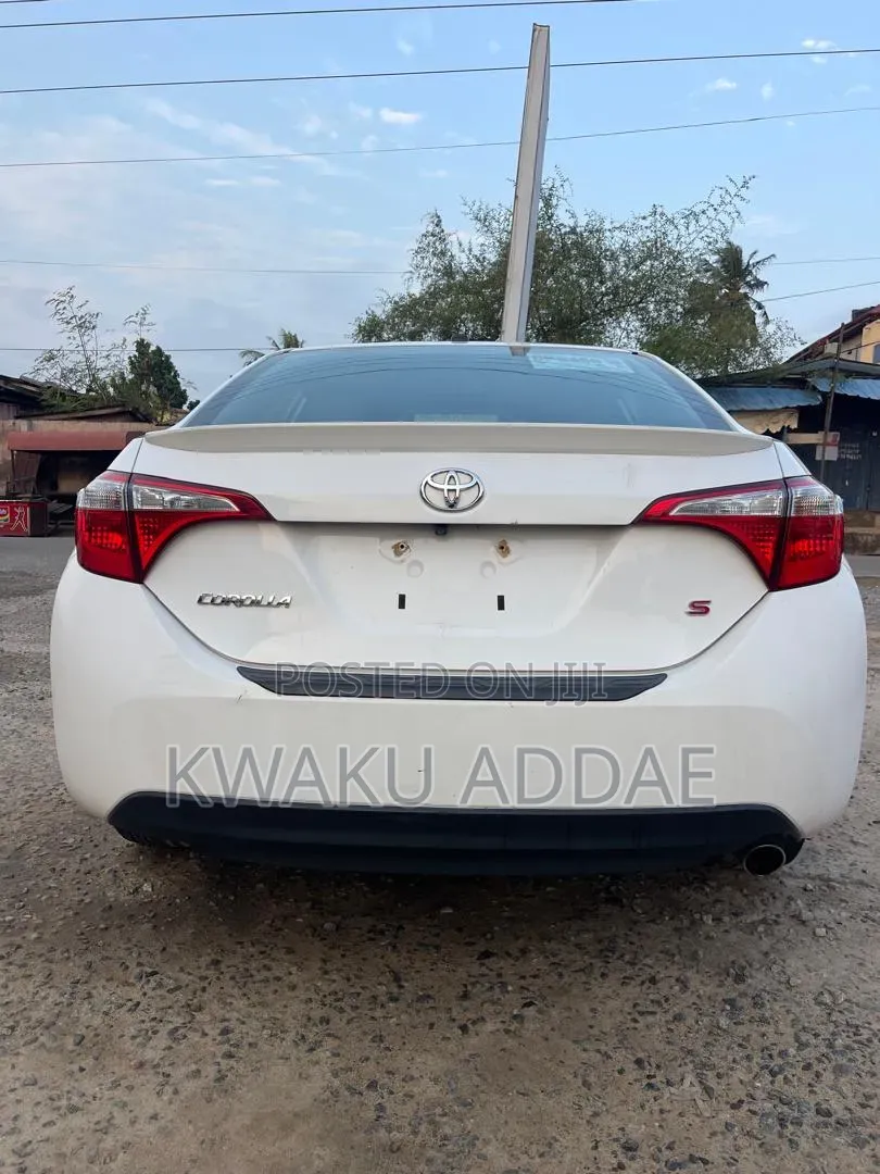 Toyota Corolla S Plus 4dr Sedan (1.8L 4cyl CVT) 2016 White
