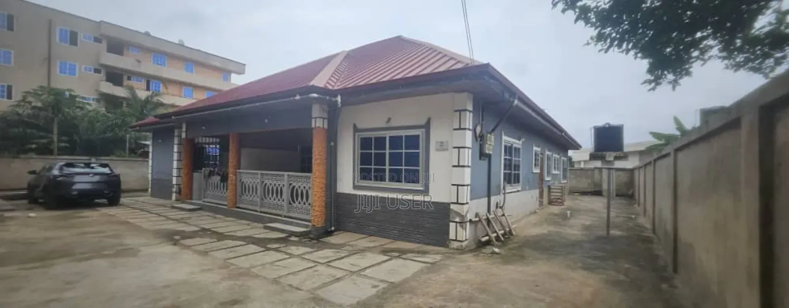 3bdrm Apartment in ....Close To Asap, Ablekuma for rent