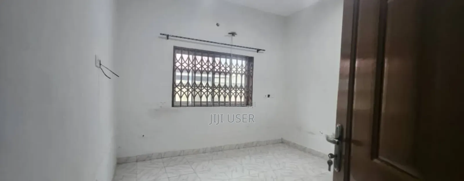 3bdrm Apartment in ....Close To Asap, Ablekuma for rent