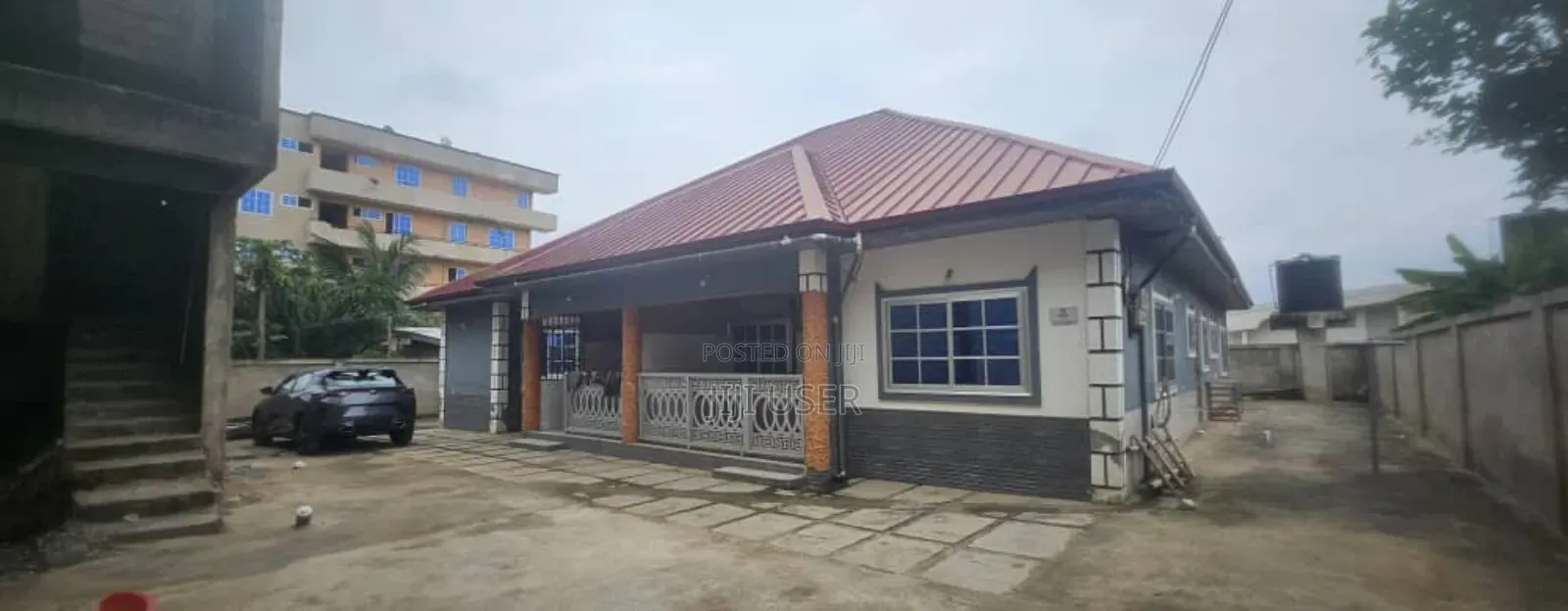 3bdrm Apartment in ....Close To Asap, Ablekuma for rent