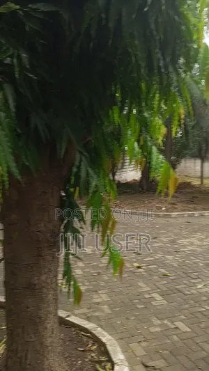 1bdrm Block of Flats in ...., Airport Residential Area for sale