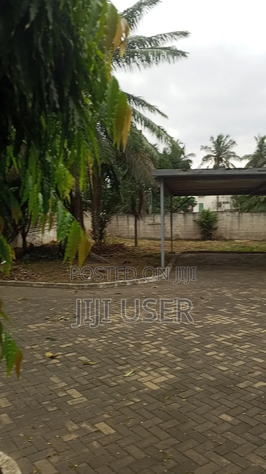 1bdrm Block of Flats in ...., Airport Residential Area for sale