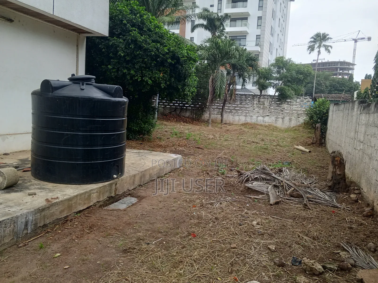 1bdrm Block of Flats in ...., Airport Residential Area for sale