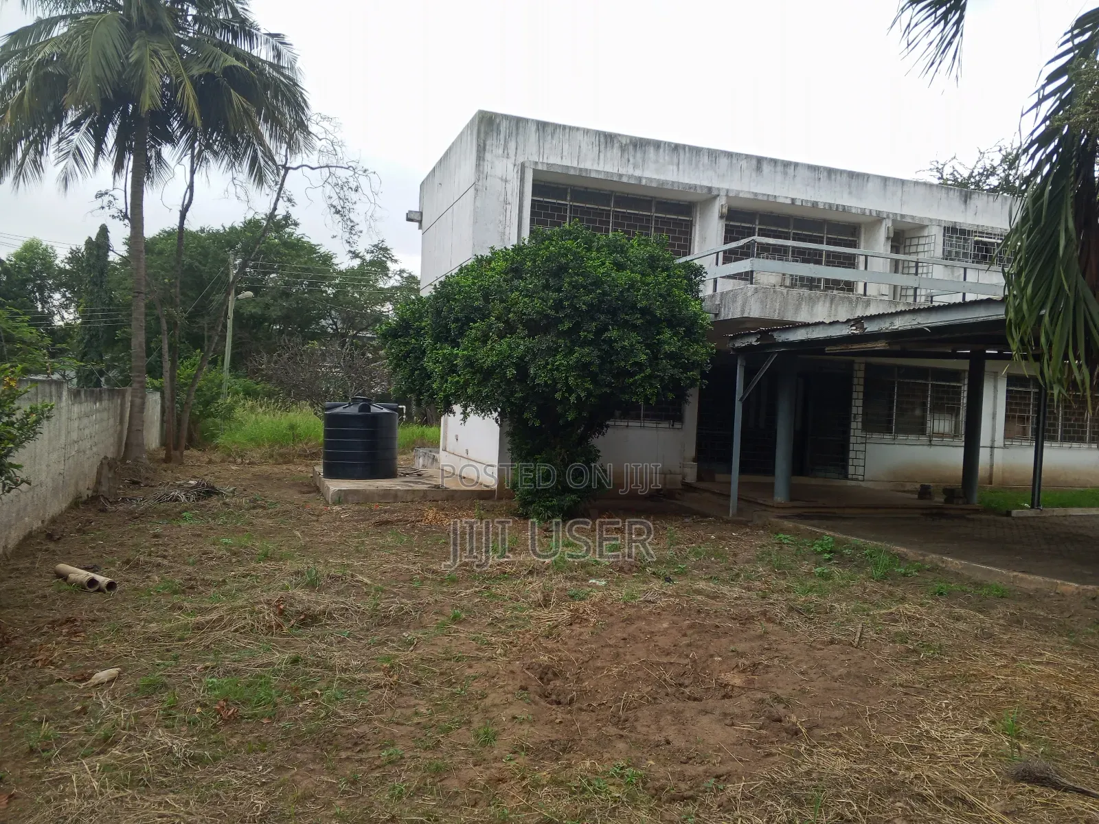 1bdrm Block of Flats in ...., Airport Residential Area for sale
