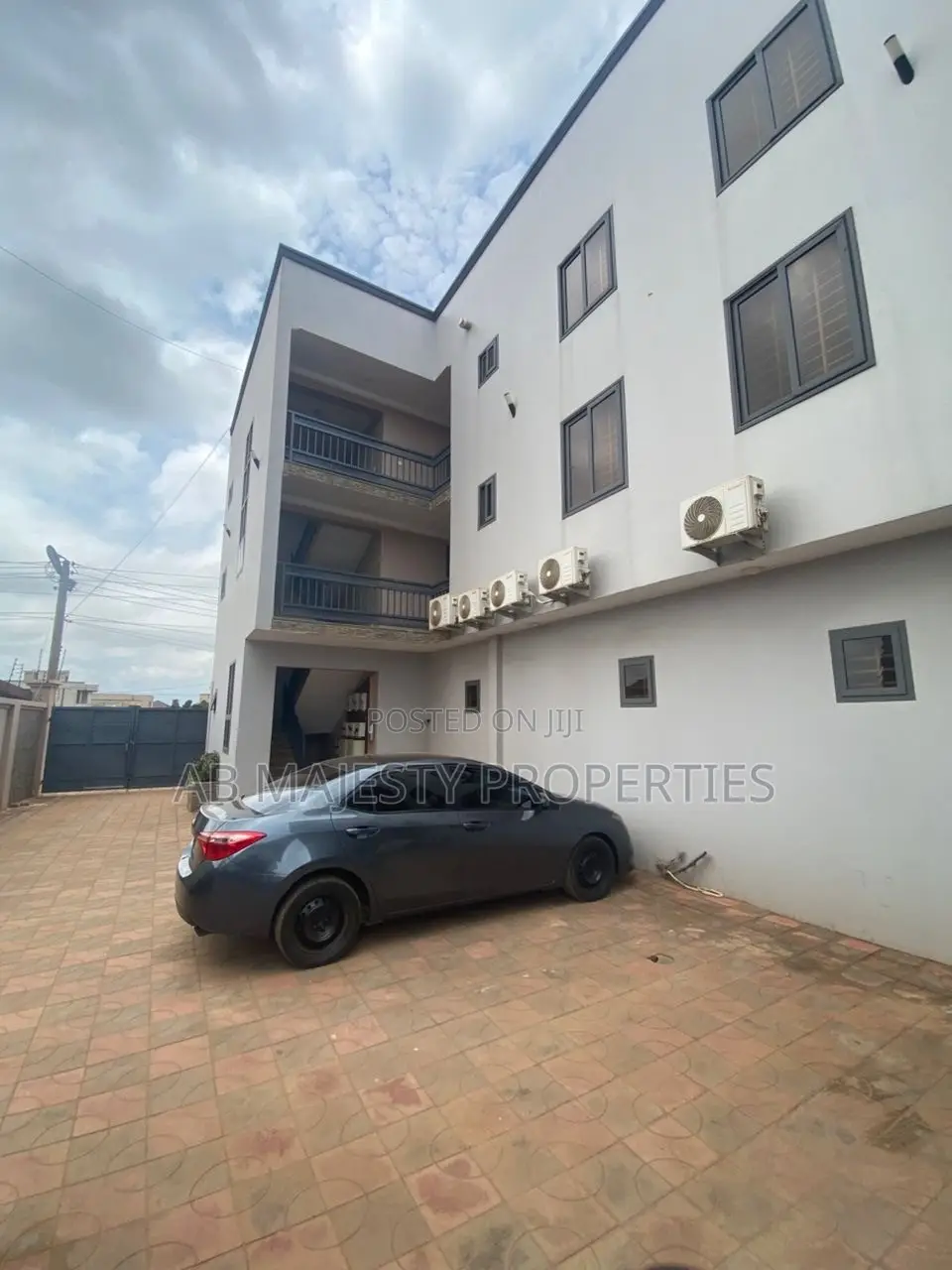 2bdrm Apartment in Ab Majesty, School Junction for rent