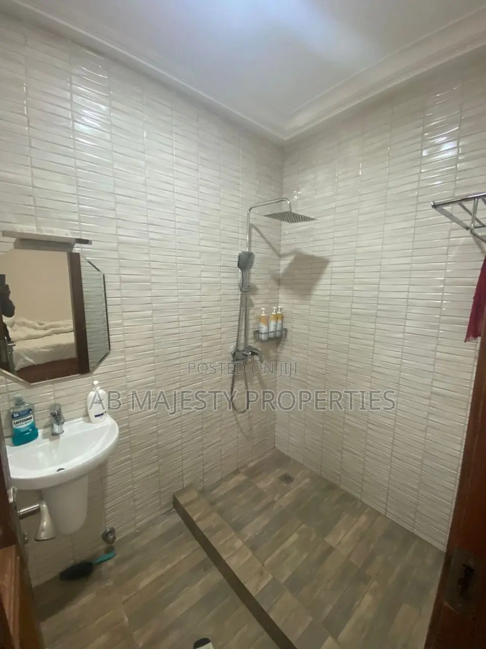 2bdrm Apartment in Ab Majesty, School Junction for rent