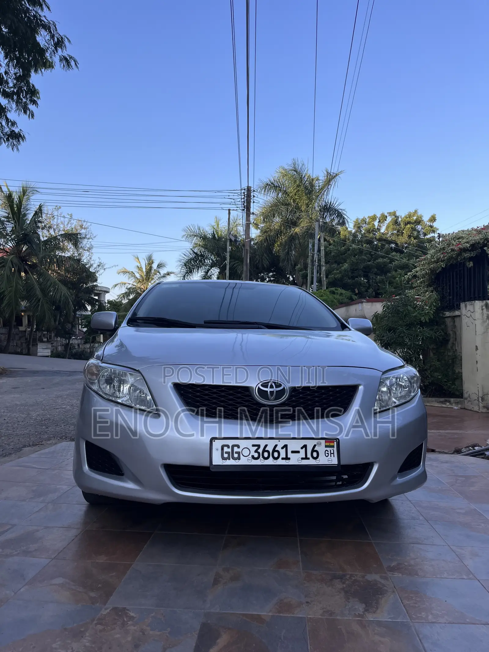 Toyota Corolla LE 4dr Sedan (1.8L 4cyl 4A) 2010 Silver