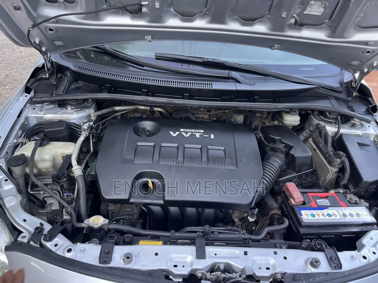 Toyota Corolla LE 4dr Sedan (1.8L 4cyl 4A) 2010 Silver