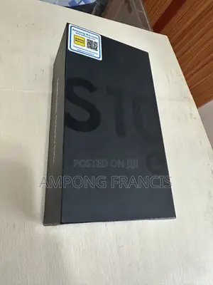 New Samsung Galaxy S10e 128 GB Red