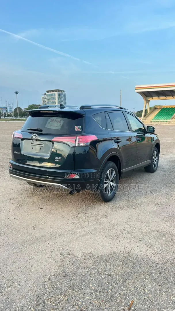 Toyota RAV4 2018 Black