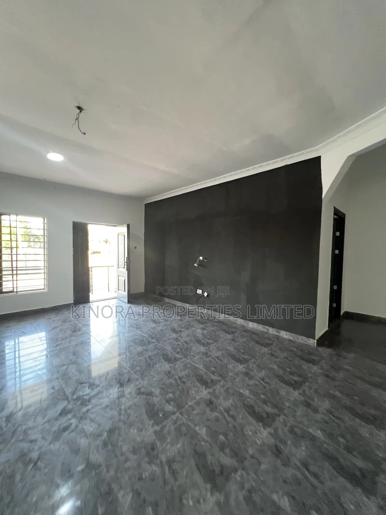 3bdrm Condo in Adenta Ashiyie for rent